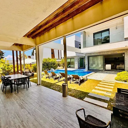 Vilă Luxury Swan 5 With Private Pool