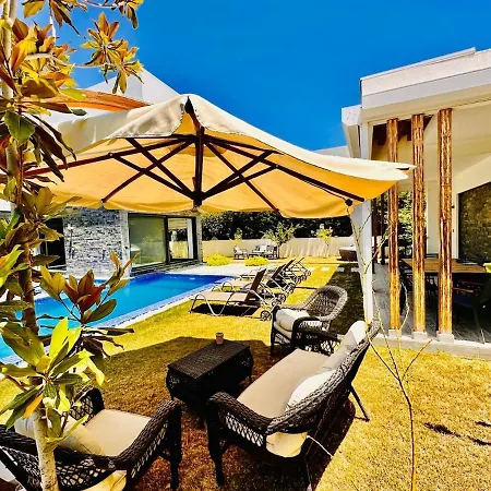 Luxury Swan 5 With Private Pool Vilă