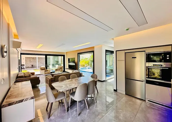 Vila Luxury Swan 5 With Private Pool