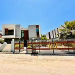 Luxury Swan 5 With Private Pool * 쿠사다시